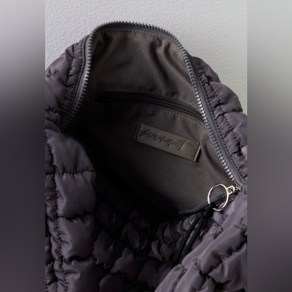 FP Movement Quilted Carryall Bag in Graphite Grey🔥like new!🔥 - Picture 10 of 15